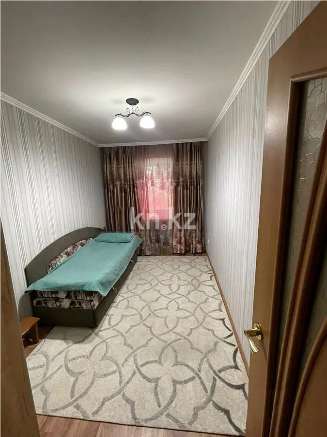 Продажа 3-комнатной квартиры, 58 м², 21 мкр., дом  22 в Караганде - фото 2