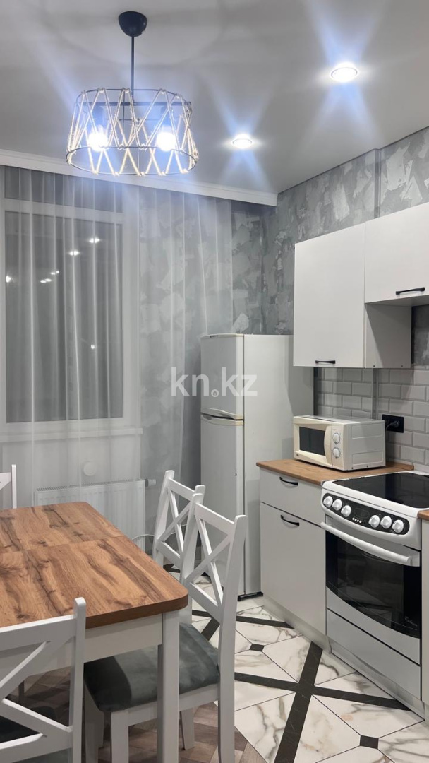Аренда 1-комнатной квартиры, 38 м², ул. Нурмагамбетова, дом  29 в Астане - фото 4