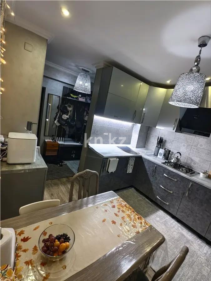 Продажа 3-комнатной квартиры, 68 м², ул. Жарокова, дом  292 в Алматы - фото 2