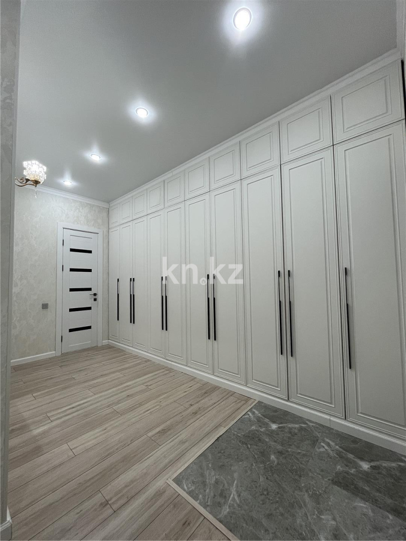 Продажа 2-комнатной квартиры, 64 м², ул. Ашимова в Караганде - фото 17