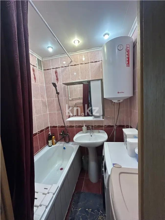 Продажа 3-комнатной квартиры, 63 м², мкр. Голубые Пруды, дом  13 в Караганде - фото 7