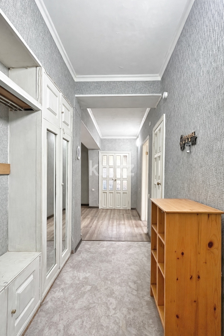 Продажа 4-комнатной квартиры, 90 м² в Алматы