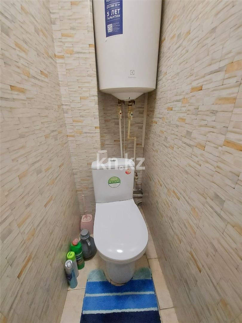 Продажа 2-комнатной квартиры, 44 м², мкр-н 11а, дом  13 в Караганде - фото 8