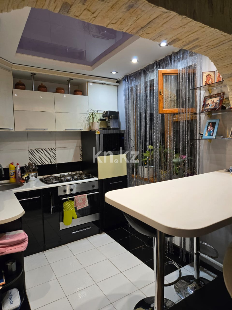 Продажа 5-комнатной квартиры, 102 м², ул. Берегового, дом  13 - ул. Шаляпина в Алматы - фото 8