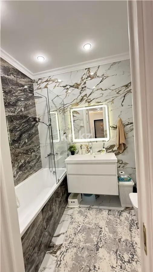 Продажа 3-комнатной квартиры, 85 м², ул. Хусейна бен Талала, дом  28 в Астане - фото 5