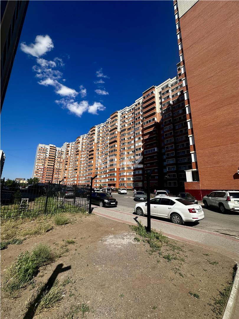 Продажа 3-комнатной квартиры, 90 м², пр. Шахтеров в Караганде - фото 13