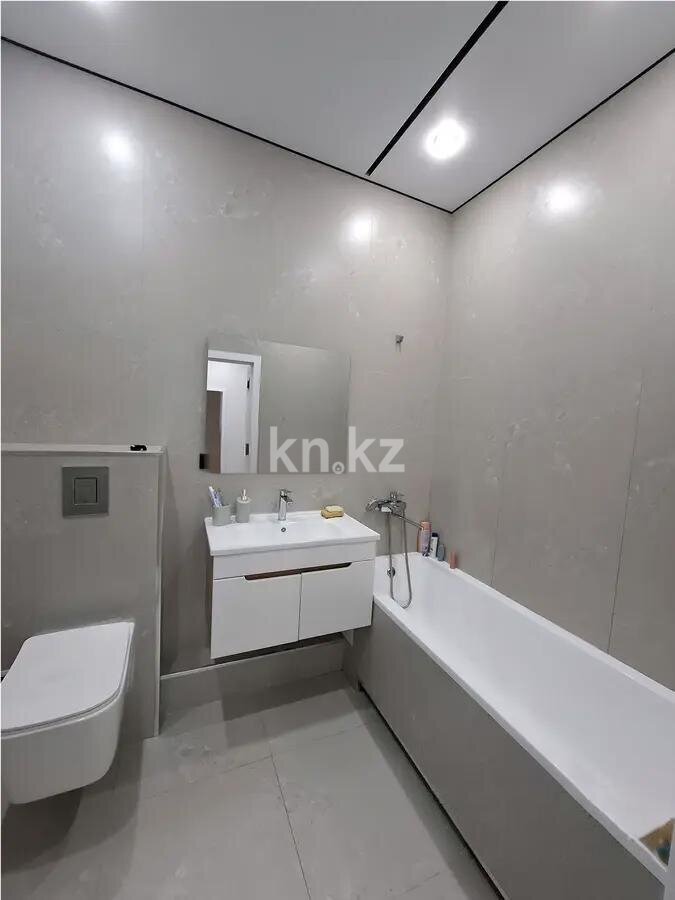 Продажа 2-комнатной квартиры, 65 м² в Алматы - фото 4