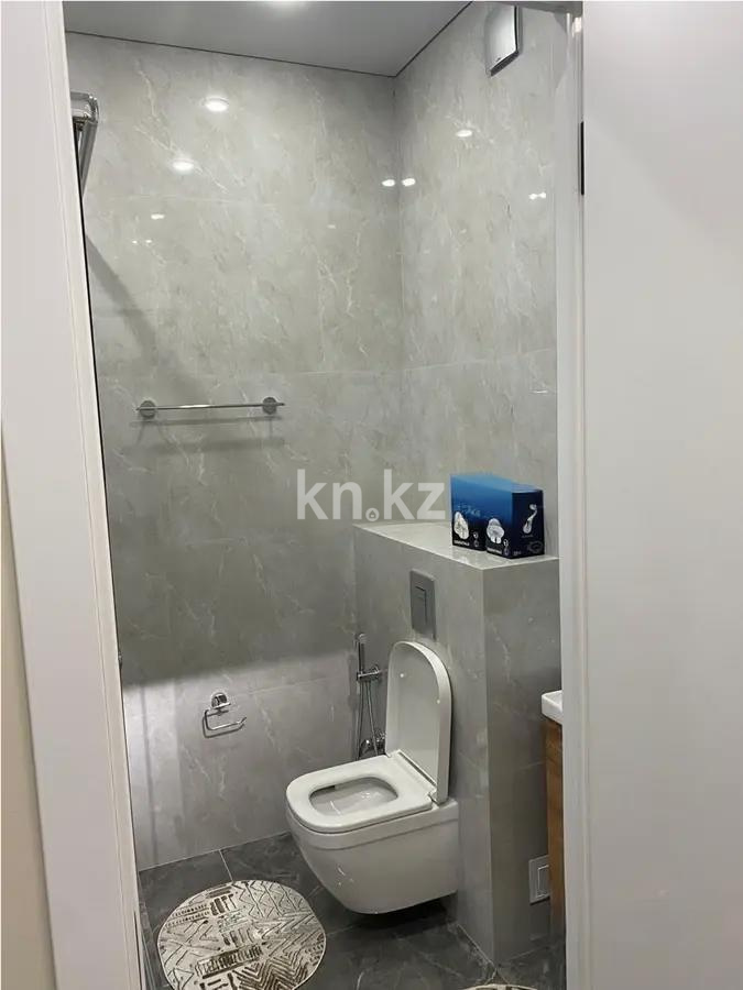 Продажа 2-комнатной квартиры, 60 м², пр. Аль-Фараби, дом  41/2 в Алматы - фото 4