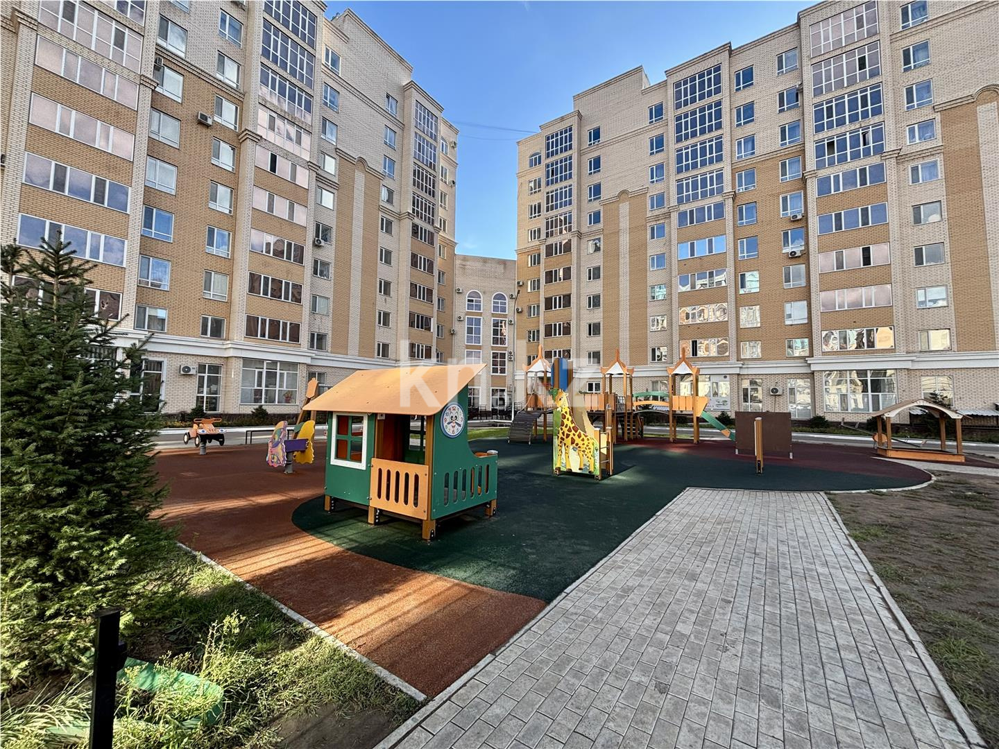 Продажа 2-комнатной квартиры, 40 м², 137 учетный квартал, дом  349 в Караганде