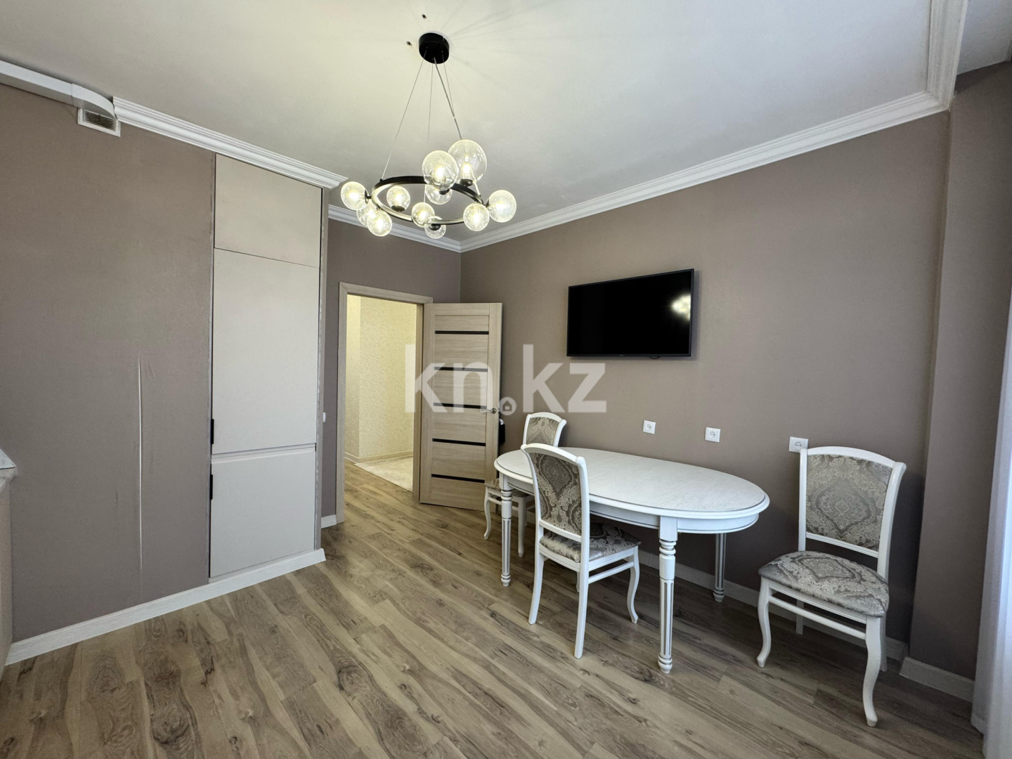 Продажа 3-комнатной квартиры, 89 м², пр. Шахтеров, дом  52 в Караганде - фото 14