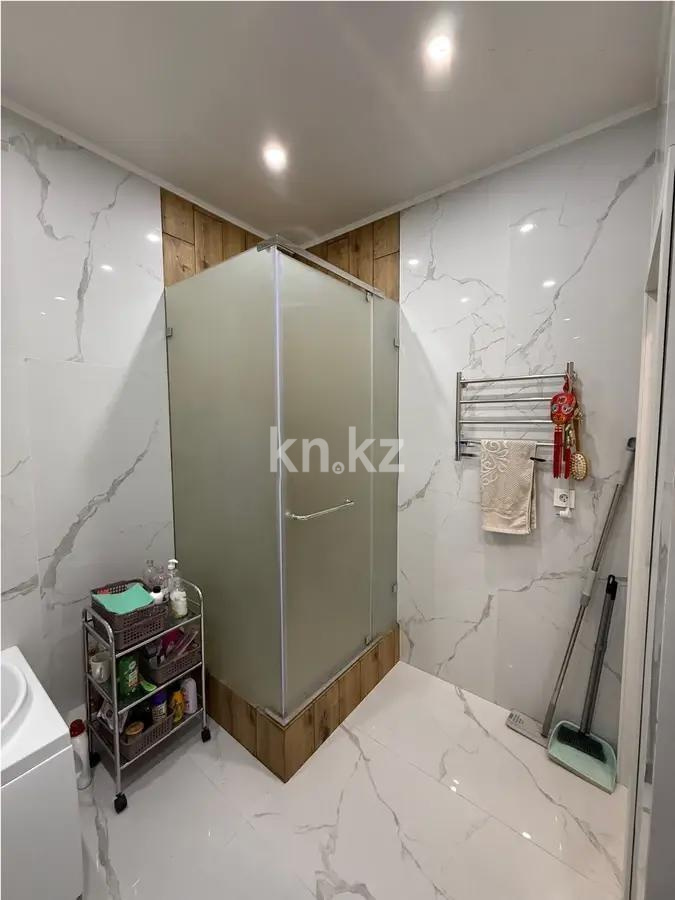 Продажа 2-комнатной квартиры, 72 м², ул. Сатпаева, дом  90/54 в Алматы - фото 4