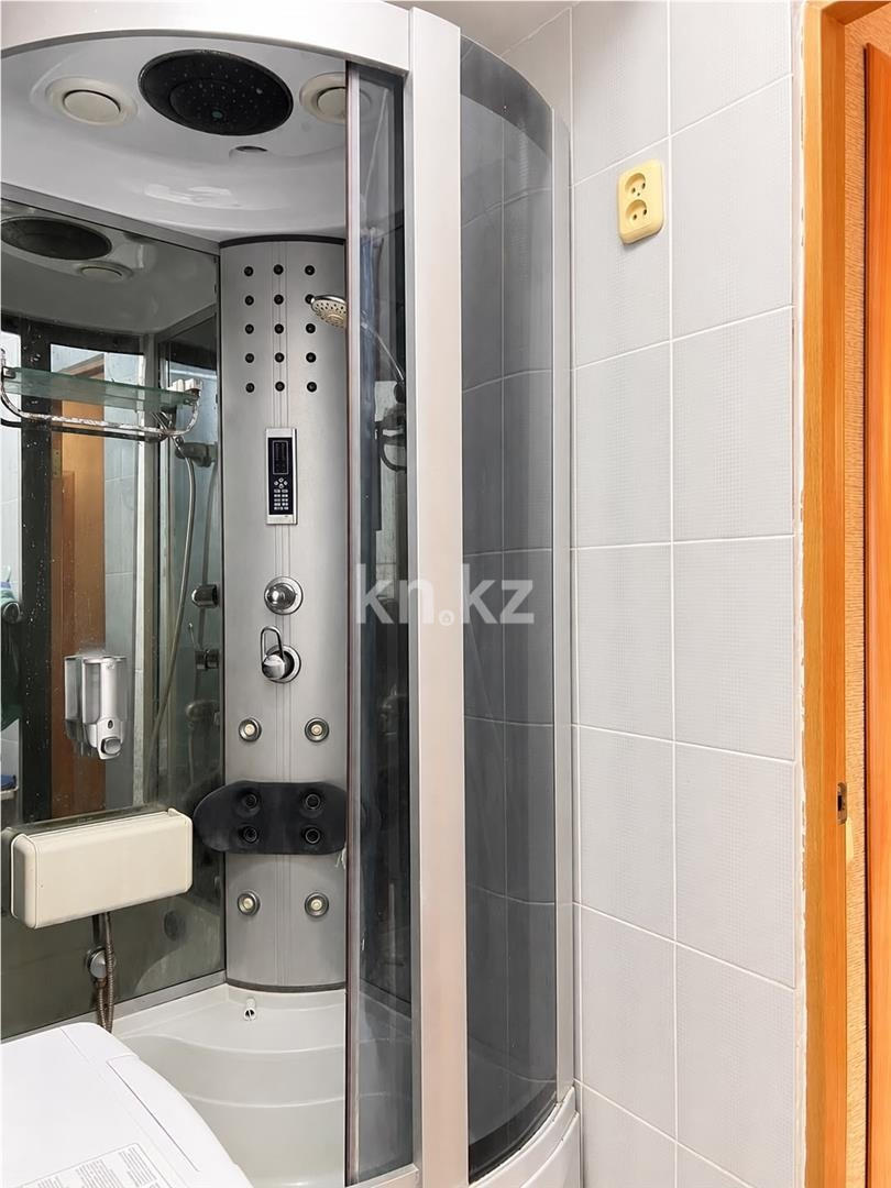 Продажа 4-комнатной квартиры, 77 м² в Караганде - фото 24