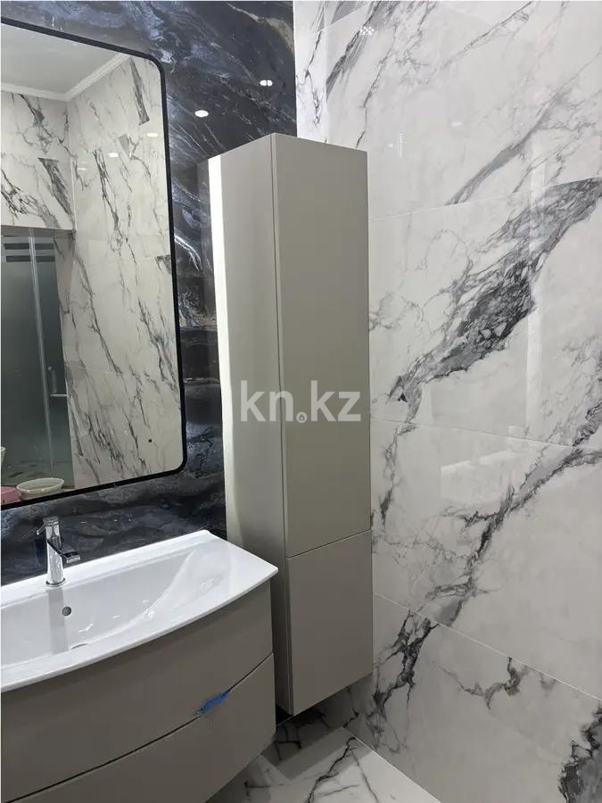 Продажа 4-комнатной квартиры, 140 м² в Караганде - фото 3