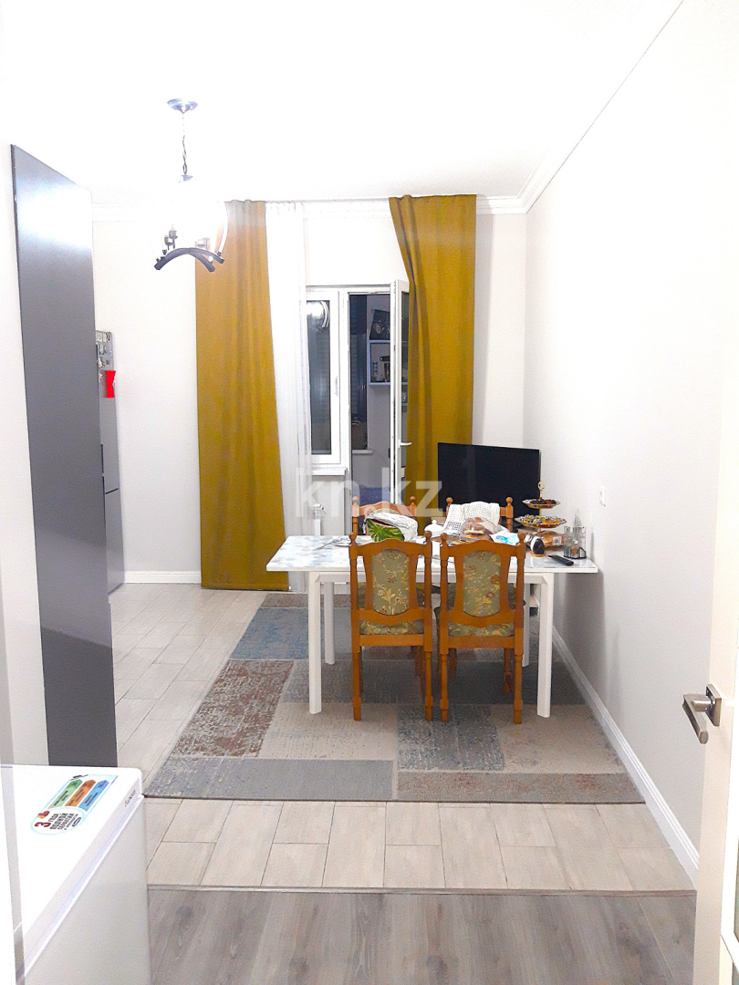 Продажа 3-комнатной квартиры, 102 м², ул. Бектурова, дом  3 - ул. Сыганак в Астане - фото 16