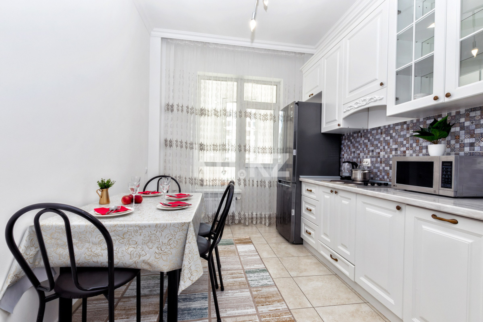 Аренда 2-комнатной квартиры посуточно, 75 м², пр. Кабанбай батыра, дом  60а/2 в Астане - фото 2