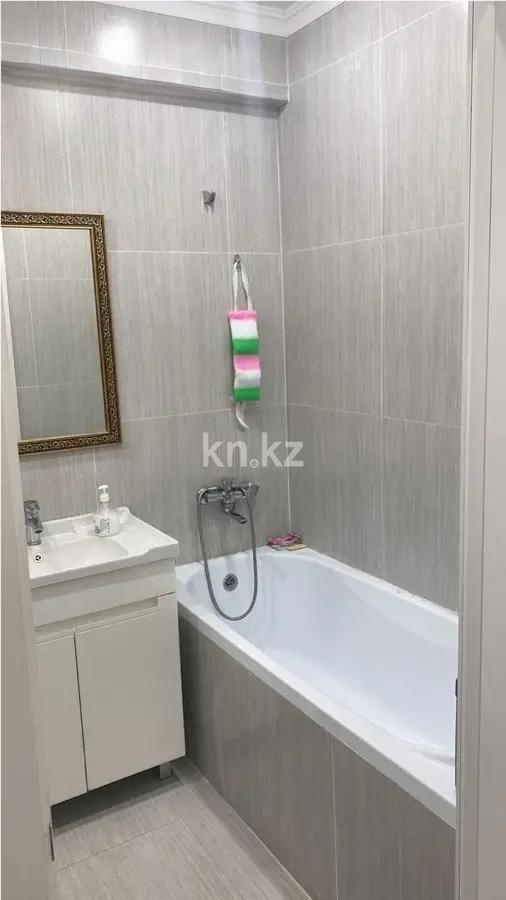 Продажа 2-комнатной квартиры, 50 м², ул. Толе би, дом  285/8 в Алматы - фото 4