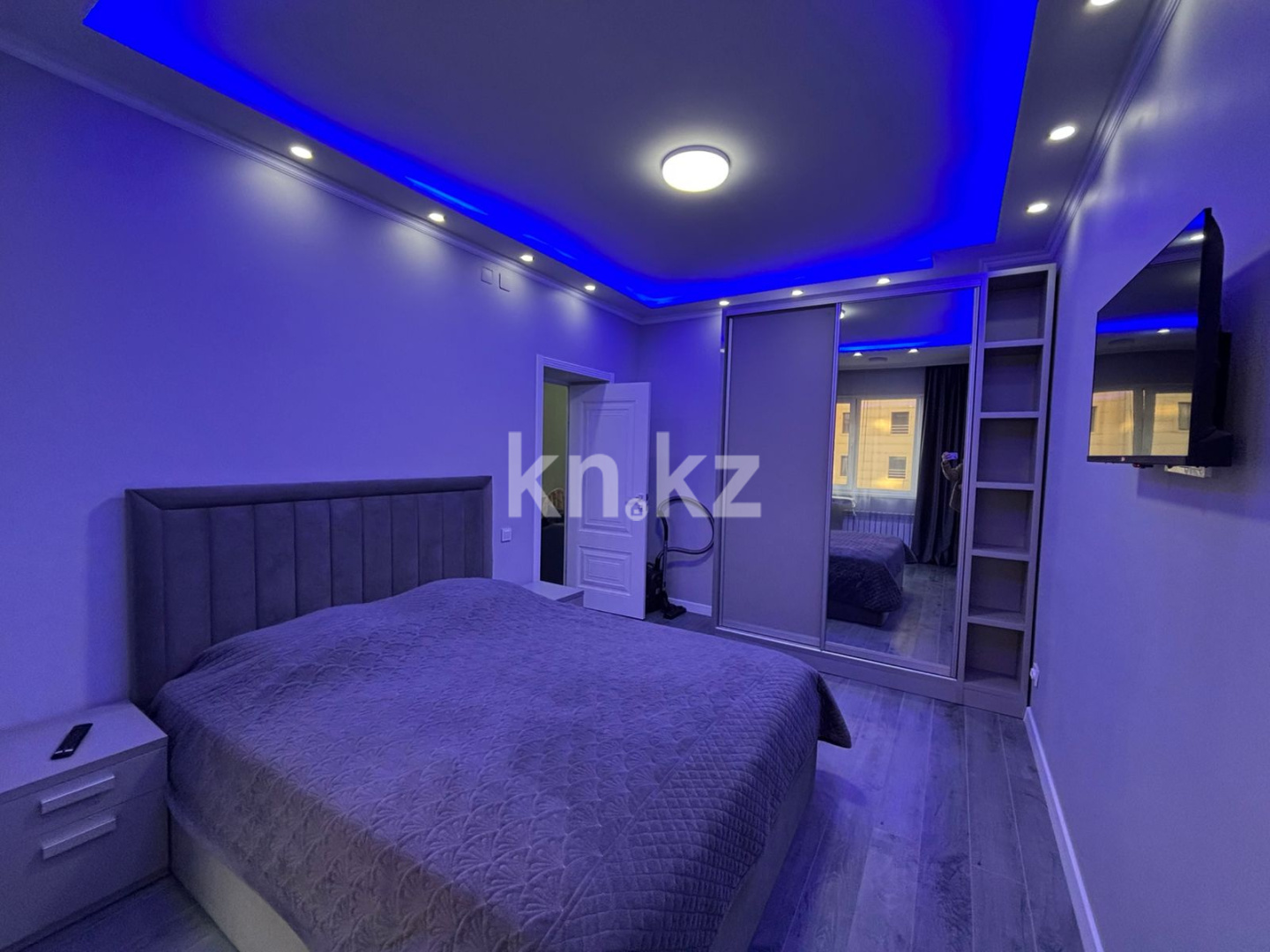 Аренда 1-комнатной квартиры посуточно, 56 м² в Алматы - фото 14