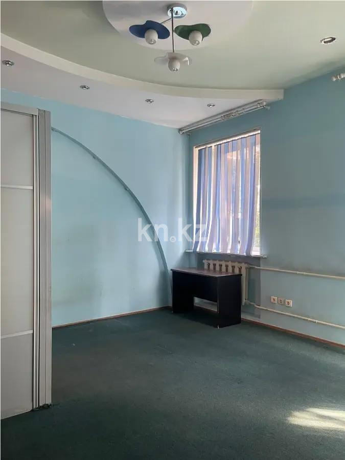 Продажа 5-комнатной квартиры, 136.3 м², пр. Абая, дом  28 в Астане - фото 2
