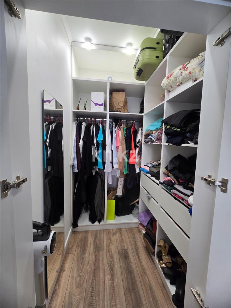 Продажа 3-комнатной квартиры, 75 м², ул. Жанибекова, дом  118 в Караганде - фото 13