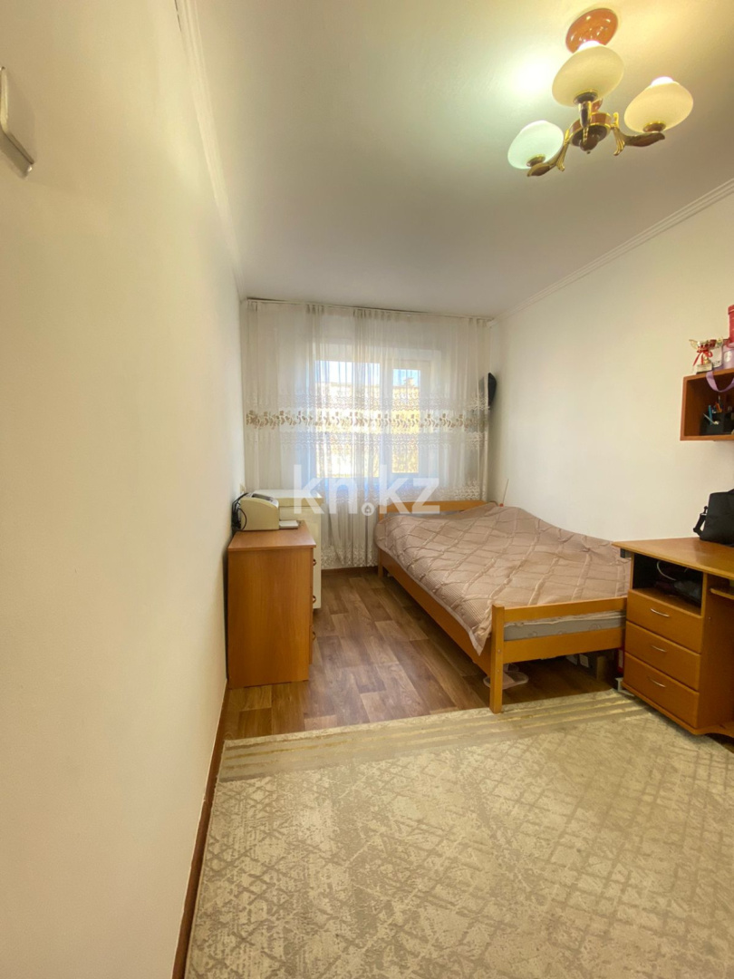 Продажа 3-комнатной квартиры, 63 м², ул. Муканова, дом  10 в Караганде - фото 5