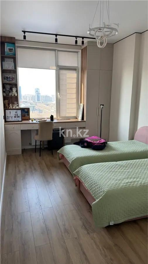 Продажа 4-комнатной квартиры, 100 м², ул. Достык, дом  8 в Астане - фото 5