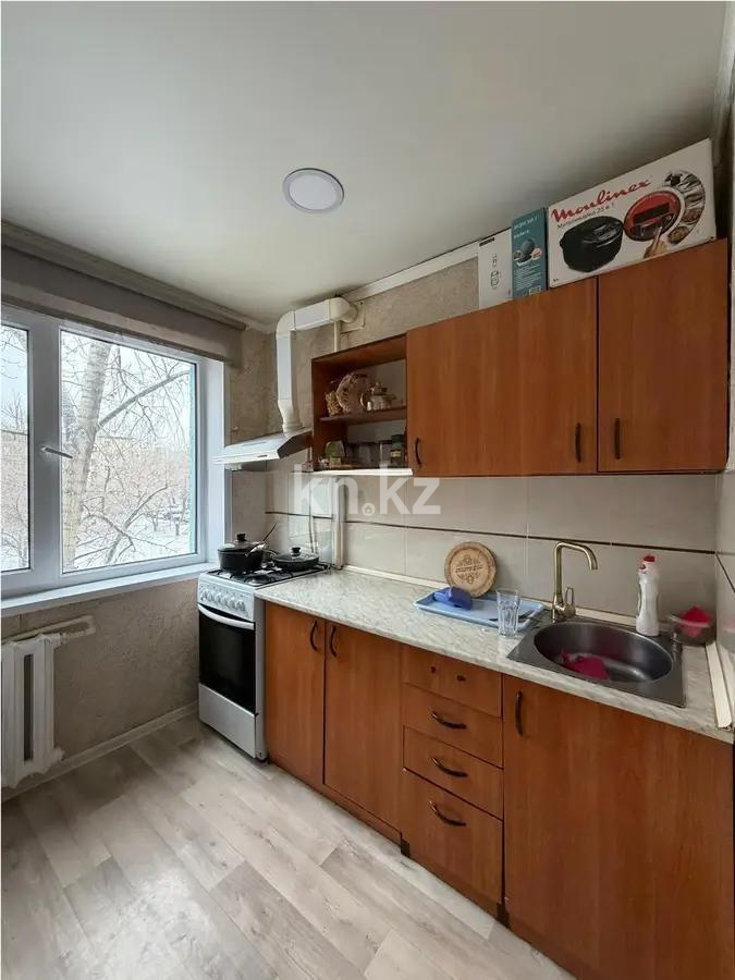 Продажа 3-комнатной квартиры, 63 м², пр. Строителей, дом  18 в Караганде - фото 4