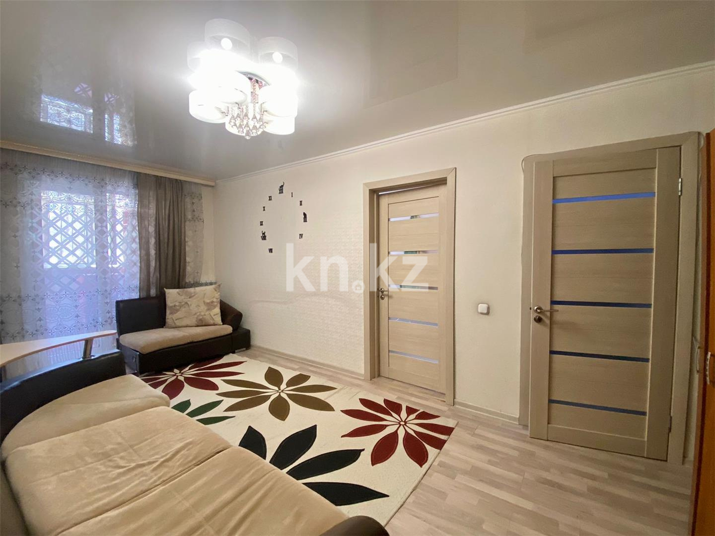 Продажа 3-комнатной квартиры, 63 м², мкр-н Степной-2 в Караганде - фото 5