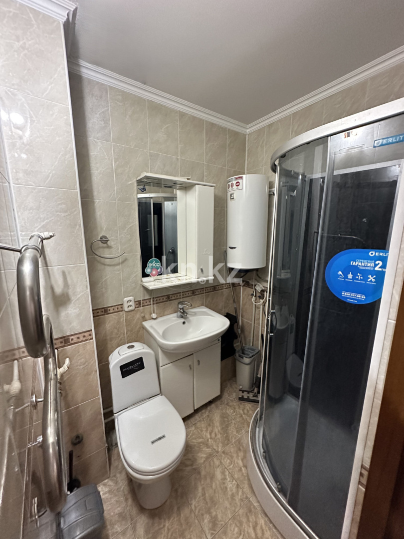 Продажа 2-комнатной квартиры, 42.3 м² в Караганде - фото 13