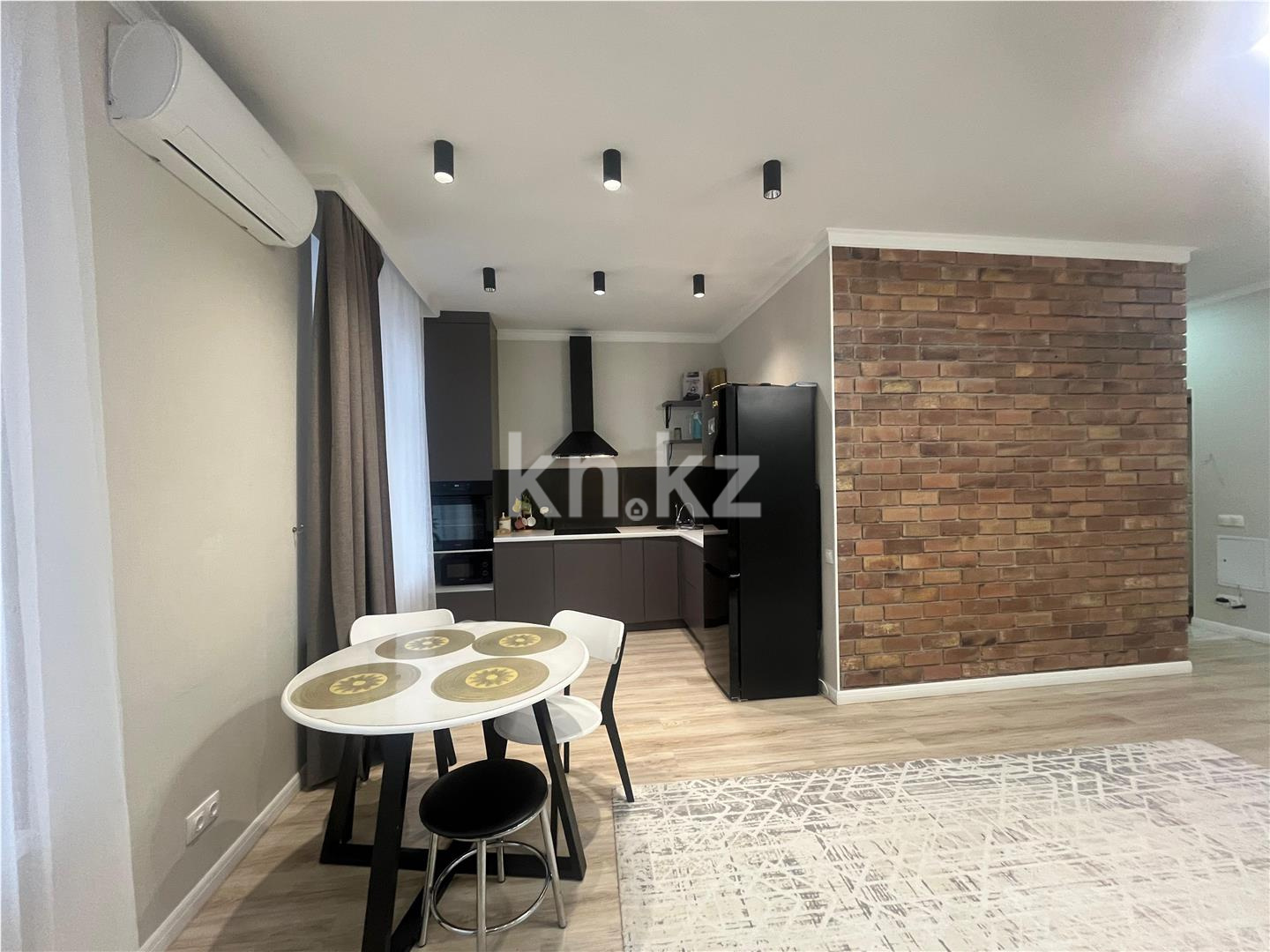 Продажа 2-комнатной квартиры, 70 м², пр. Строителей, дом  33/4 в Караганде - фото 3