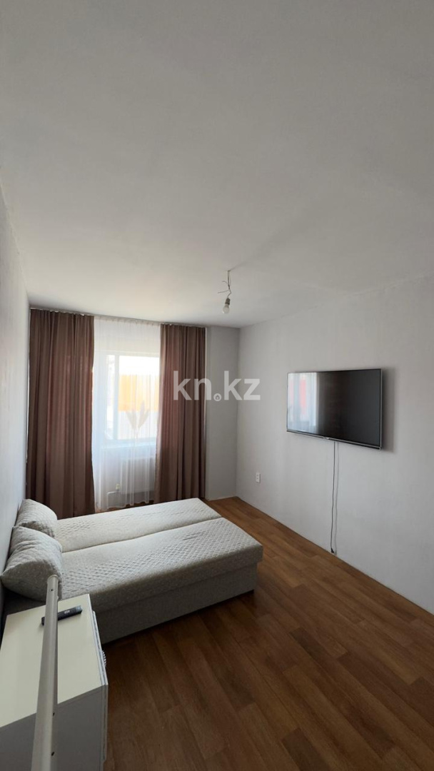 Продажа 2-комнатной квартиры, 64 м², пр. Республики, дом  4/1 в Караганде - фото 8