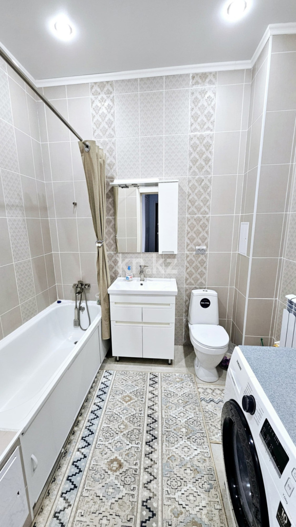 Продажа 3-комнатной квартиры, 94.7 м² в Уральске - фото 14