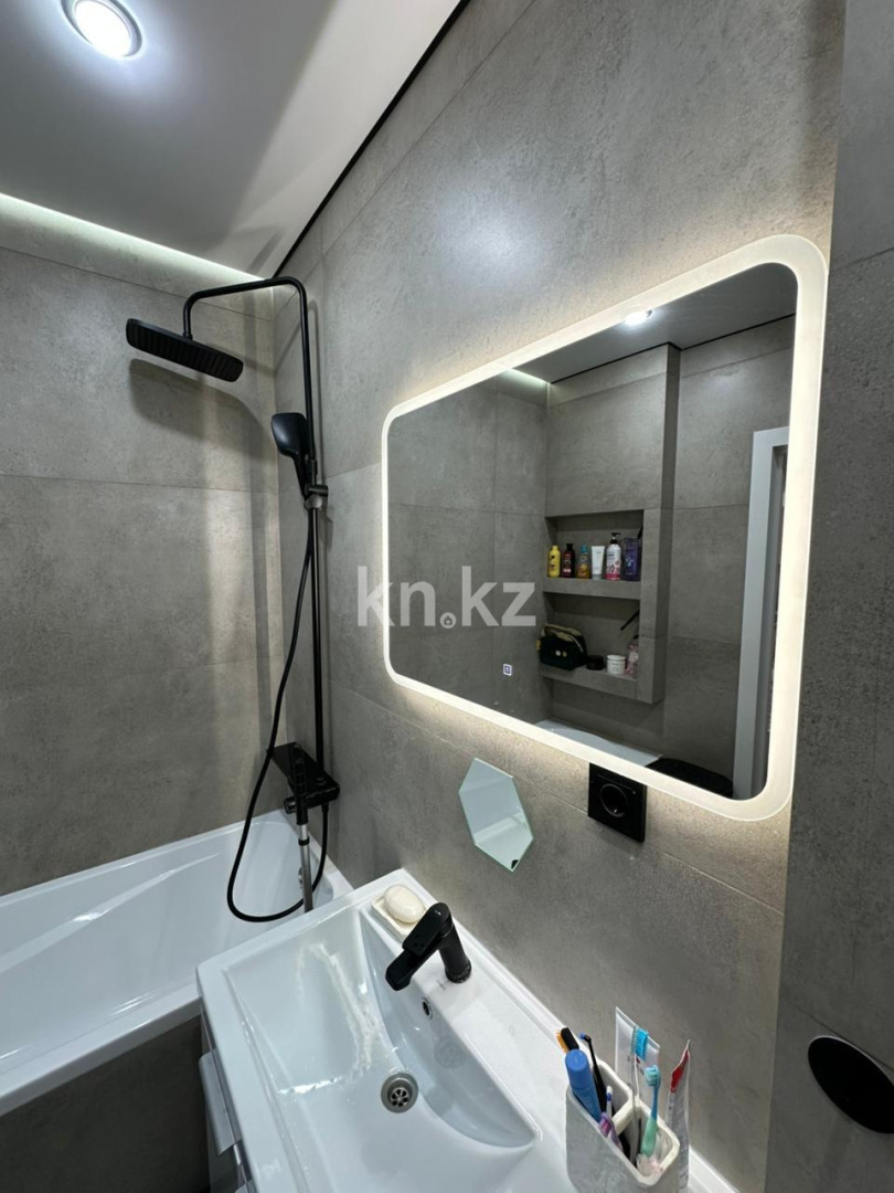 Продажа 2-комнатной квартиры, 53.7 м² в Алматы - фото 37