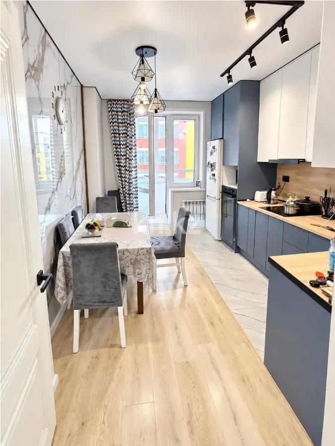 Продажа 4-комнатной квартиры, 95.5 м² в Астане - фото 4