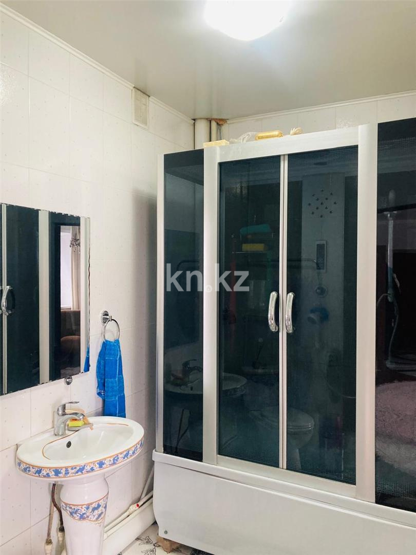 Продажа 5-комнатного дома, 289 м², ул. Карибжанова в Караганде - фото 17