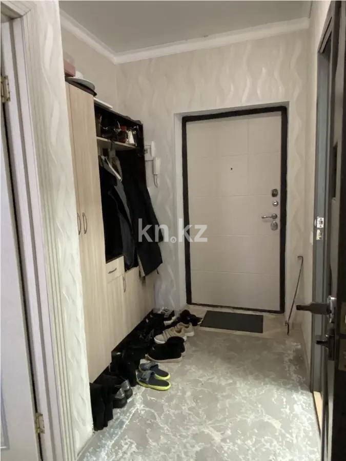 Продажа 1-комнатной квартиры, 38 м², ул. Орынбор, дом  12 в Астане - фото 5