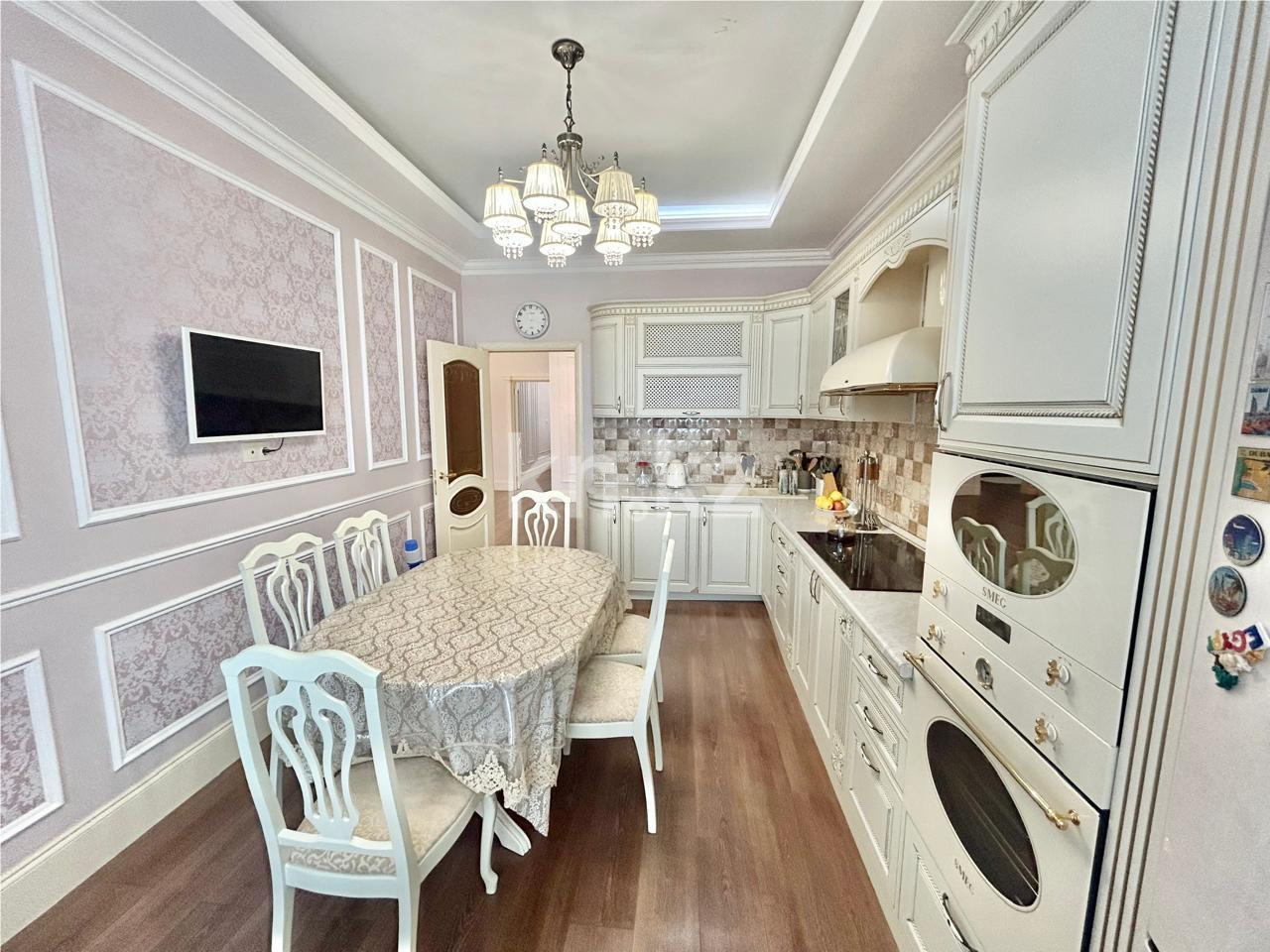 Продажа 3-комнатной квартиры, 114 м², ул. Аманжолова в Караганде - фото 10