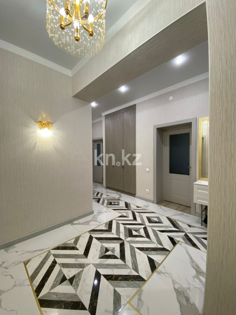 Продажа 4-комнатной квартиры, 147 м², ул. Таттимбета, дом  19/14 в Караганде - фото 27