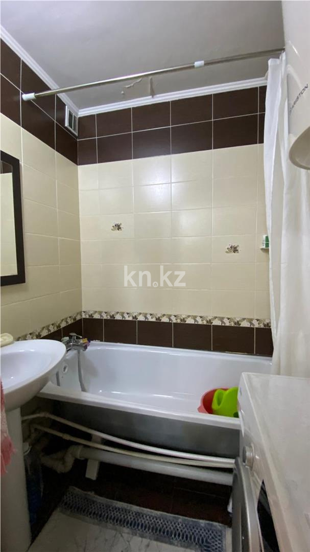 Продажа 3-комнатной квартиры, 64 м², мкр. Голубые Пруды в Караганде - фото 12