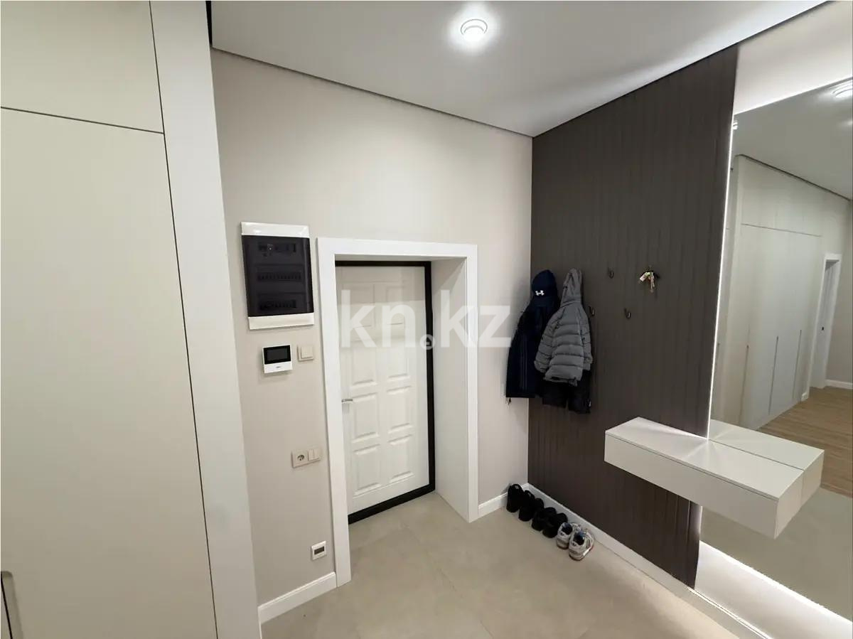 Продажа 3-комнатной квартиры, 97 м², ул. Букетова, дом  3/5 в Караганде - фото 5