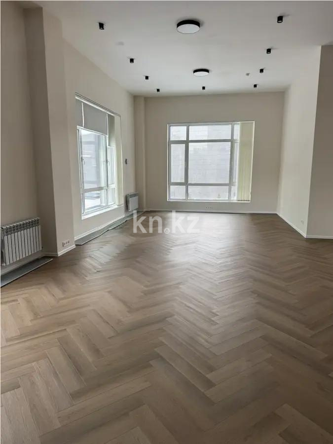 Продажа 4-комнатной квартиры, 221.7 м² в Астане