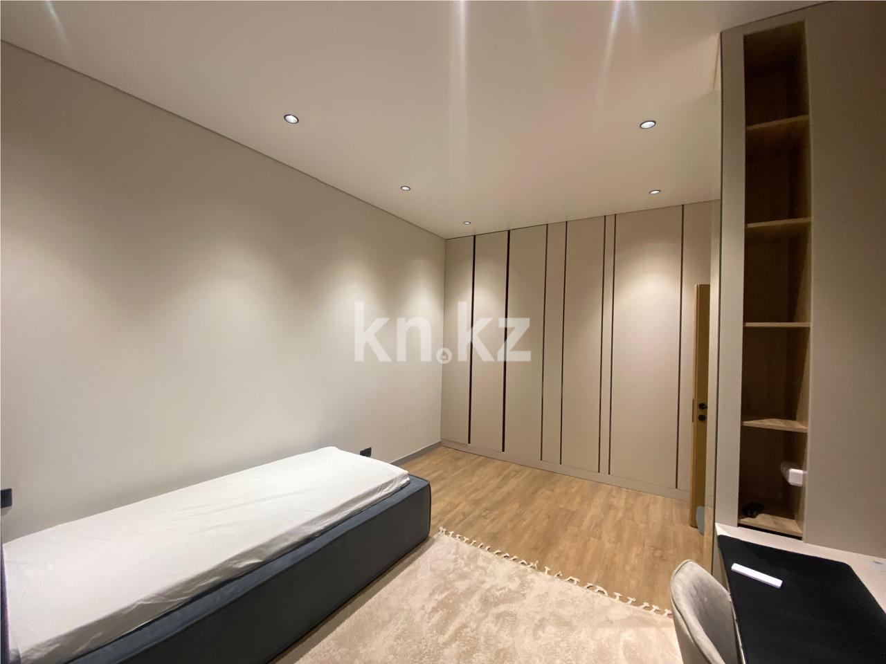Продажа 4-комнатной квартиры, 136 м² в Астане - фото 8