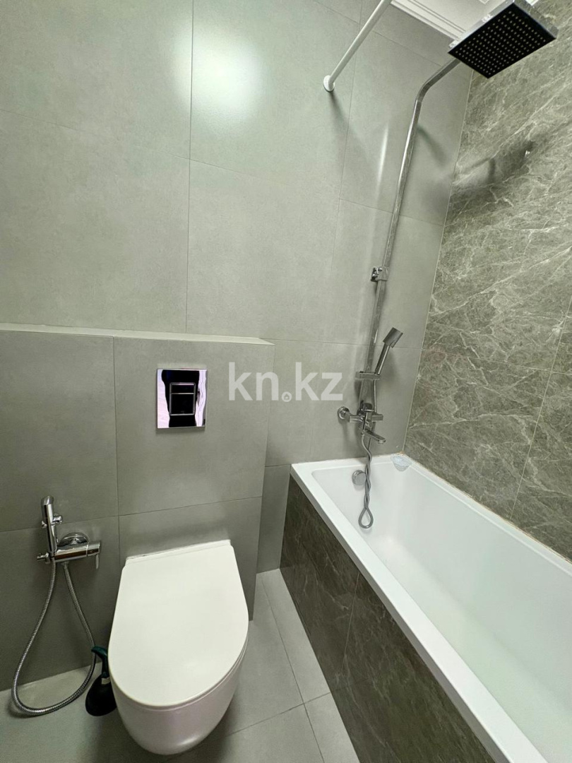 Продажа 2-комнатной квартиры, 56 м², Сейфуллина в Алматы - фото 15