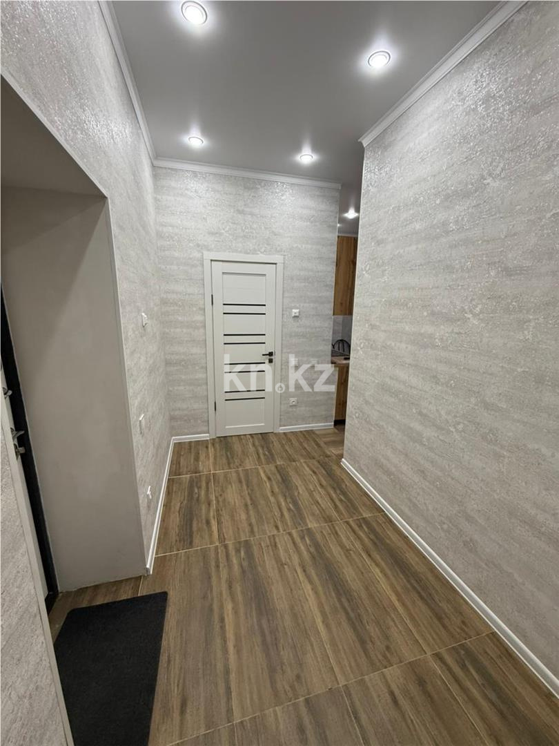 Продажа 1-комнатной квартиры, 40 м², ул. Момышулы в Караганде - фото 13