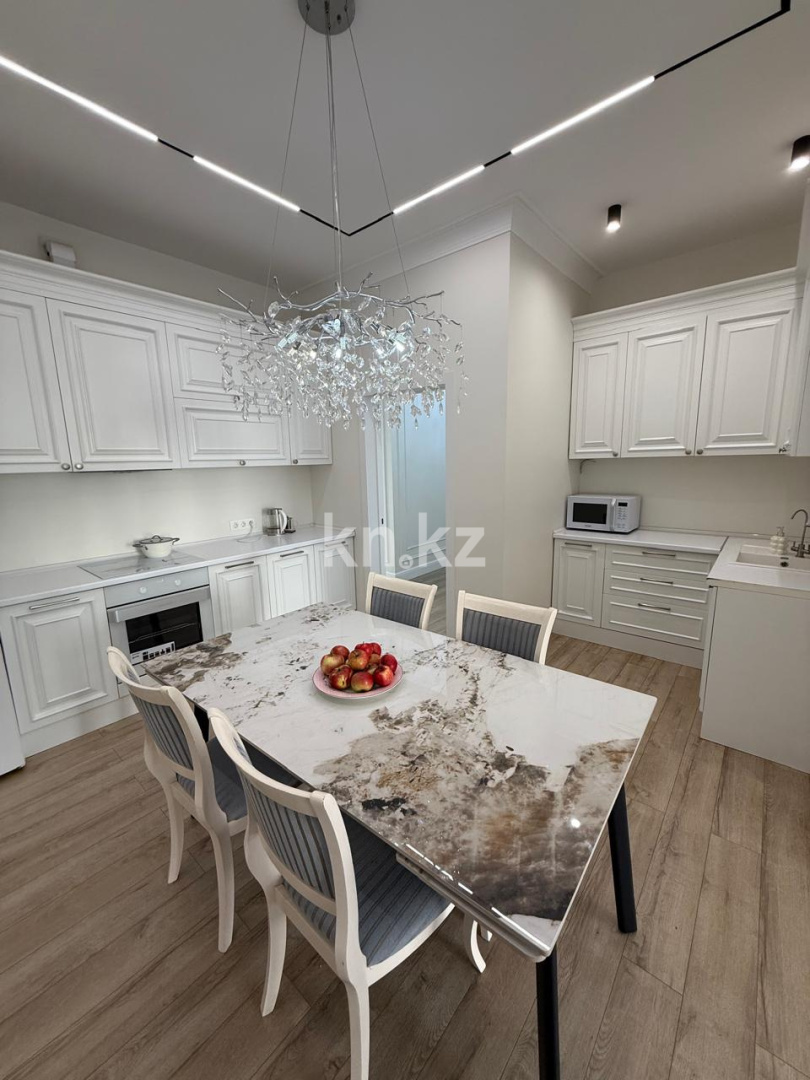 Продажа 4-комнатной квартиры, 140 м², ул. Бокейхана, дом  3б - Керей Жанибек Хандар в Астане - фото 27