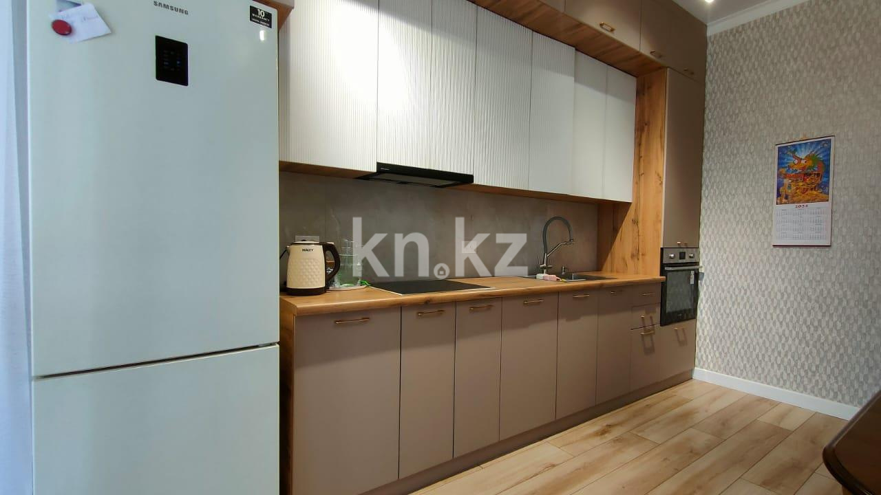 Продажа 2-комнатной квартиры, 60 м², ул. Муканова в Караганде - фото 11