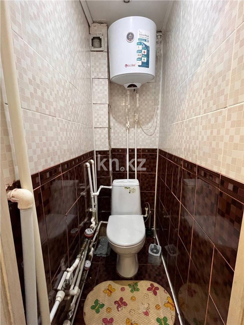 Продажа 4-комнатной квартиры, 75 м², пр. Республики, дом  18 в Караганде - фото 14