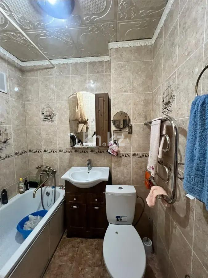 Продажа 2-комнатной квартиры, 45 м², 3 мкр., дом  3 в Алматы - фото 4