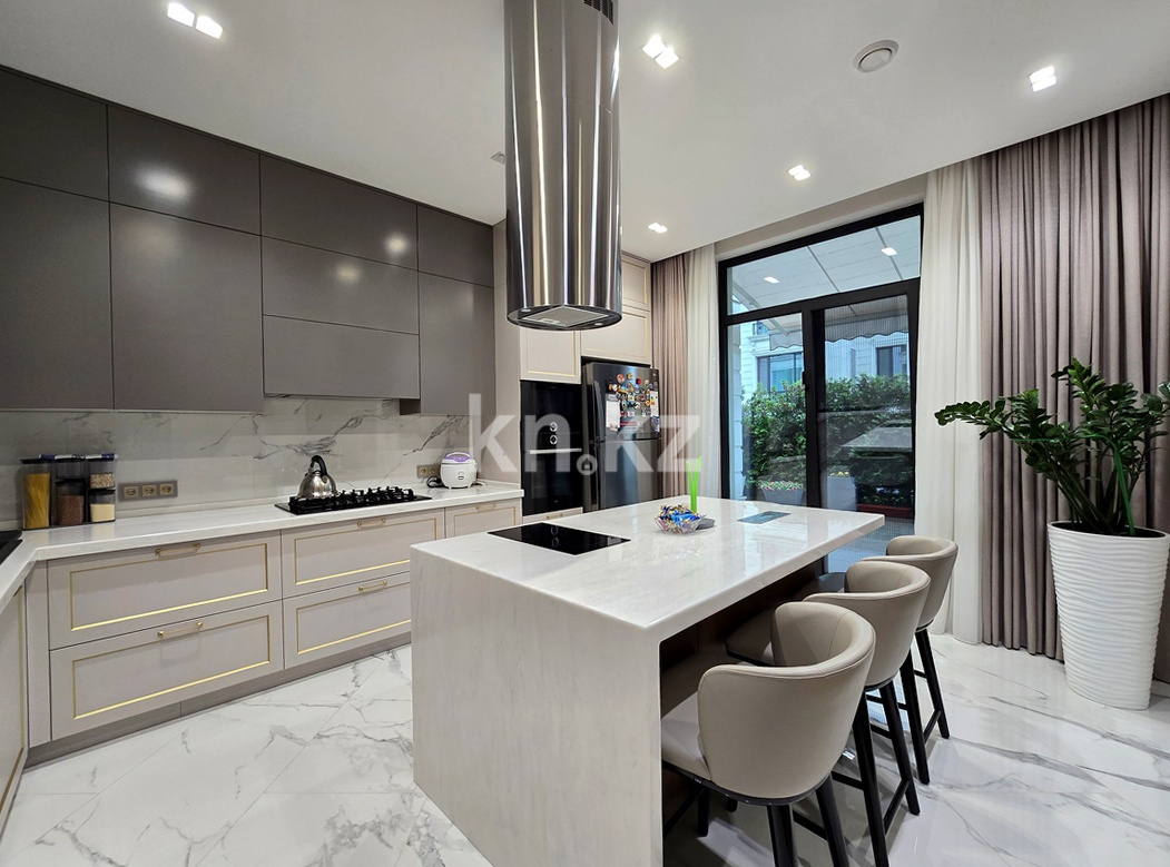 Продажа 3-комнатной квартиры, 191 м² в Алматы - фото 3