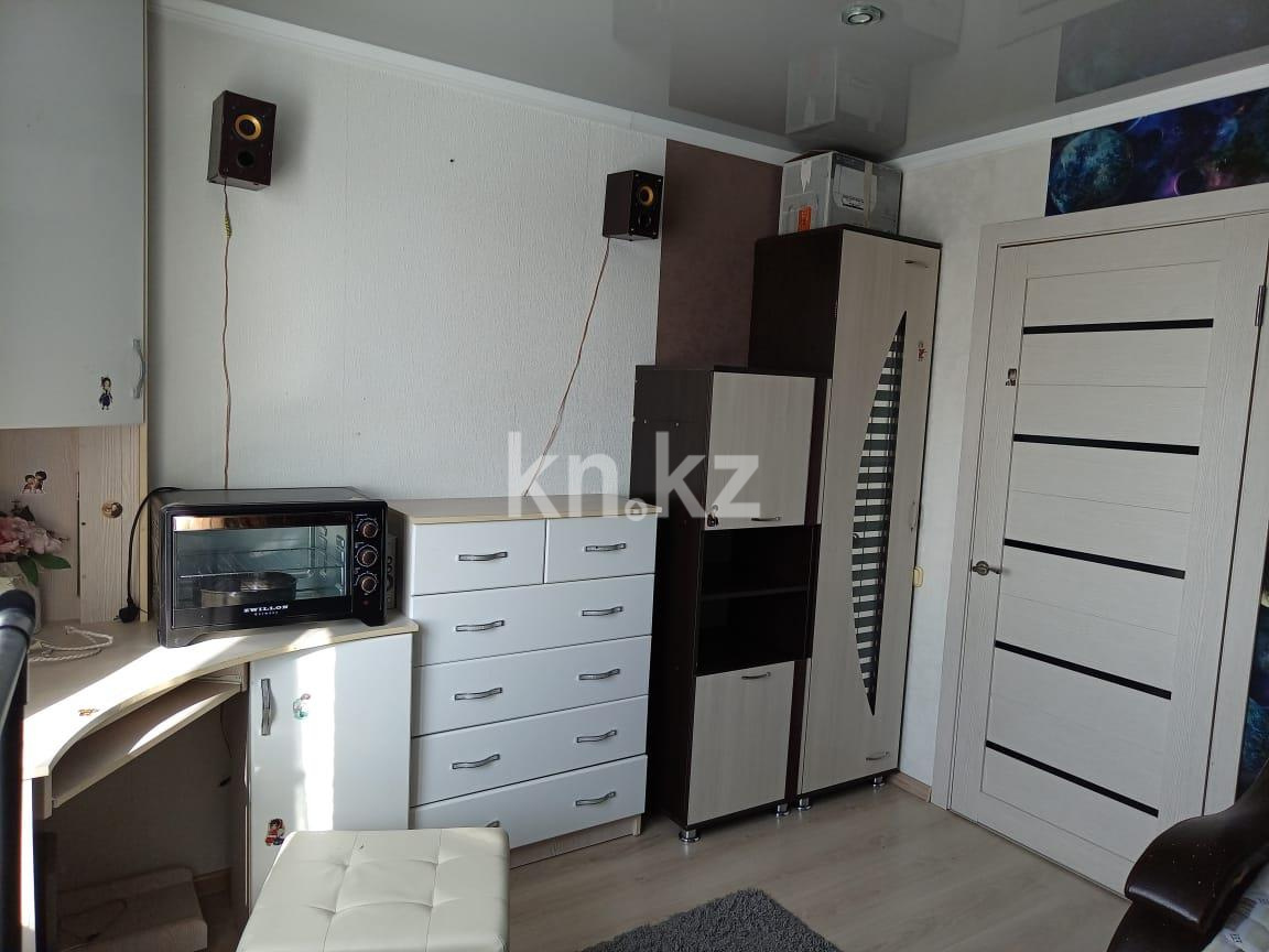 Продажа 3-комнатной квартиры, 48 м², мкр-н 17 в Караганде - фото 2