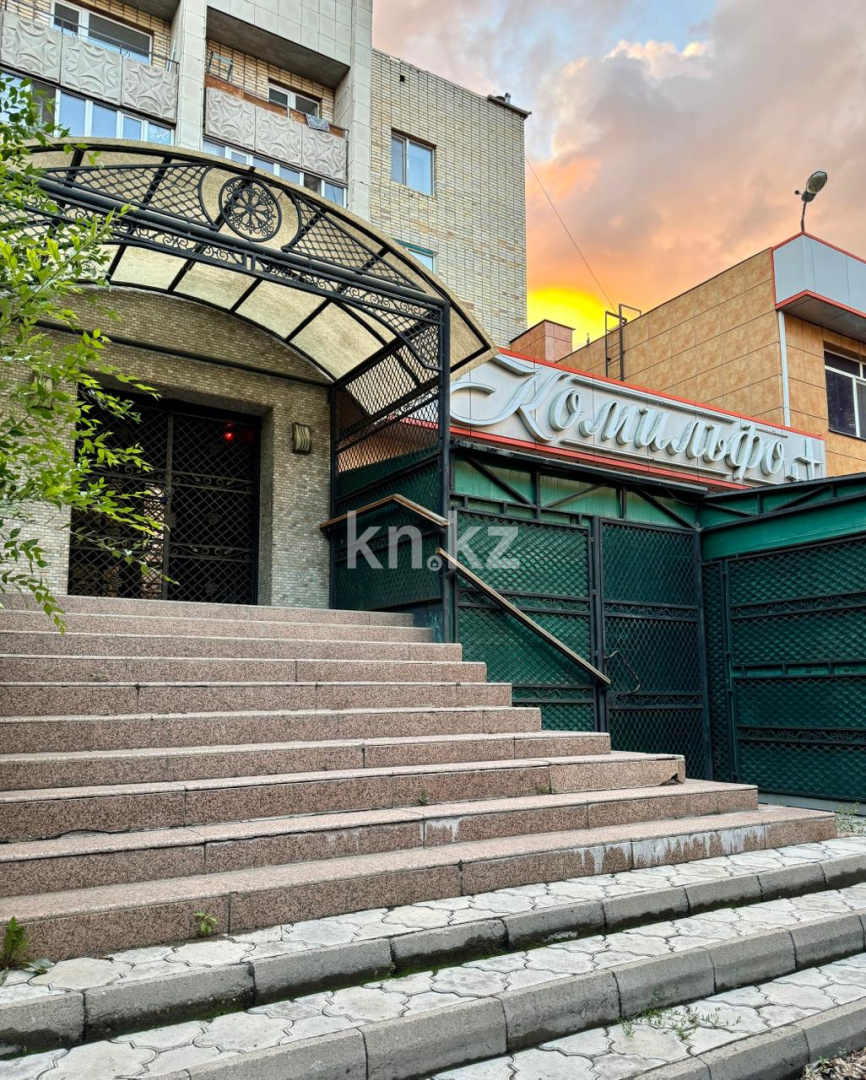 Продажа помещения, 383.3 м² в Караганде